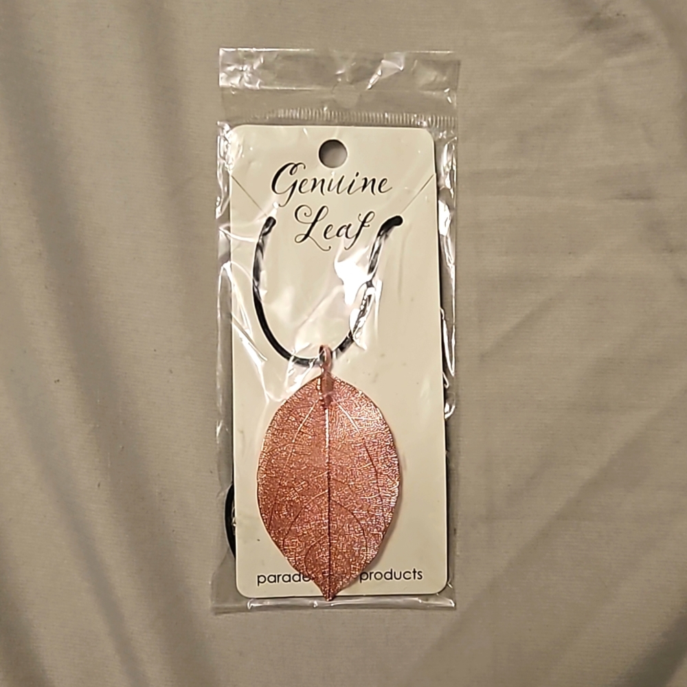 Leaf necklace